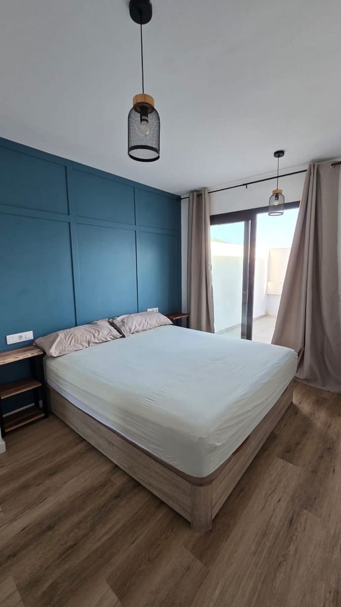 2 quarto Casa em Banda para venda em Corralejo com piscina - 280 000 € (Ref: 9920096)