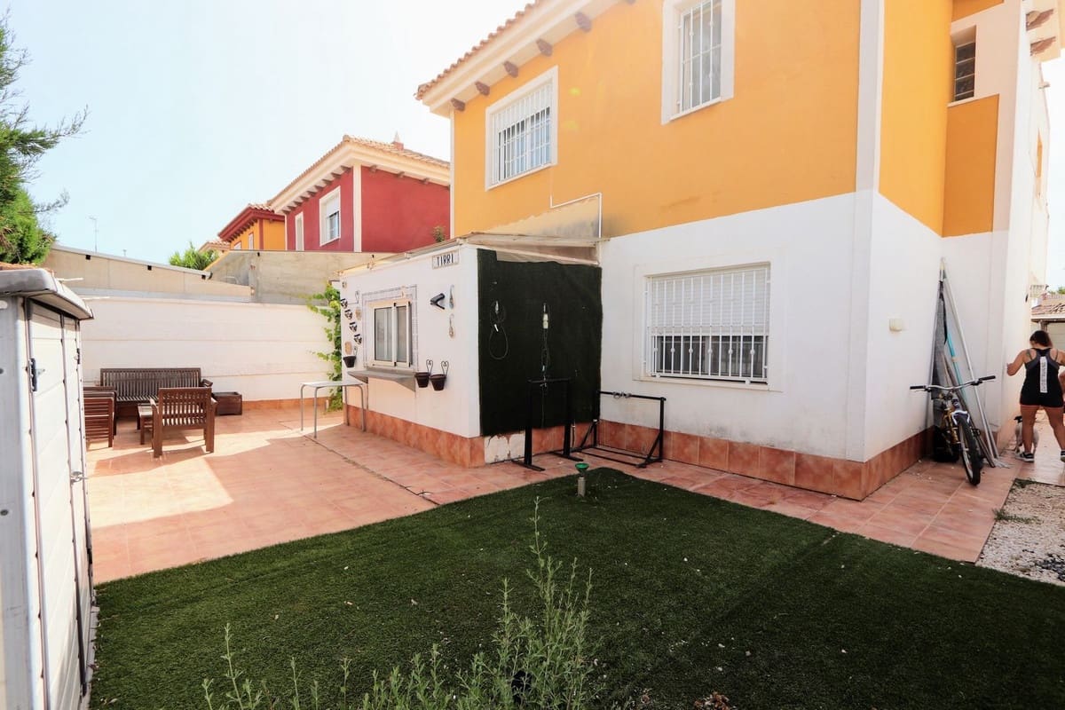 Chalet de 4 habitaciones en Sucina en venta con piscina garaje - 260.000 € (Ref: 9920097)