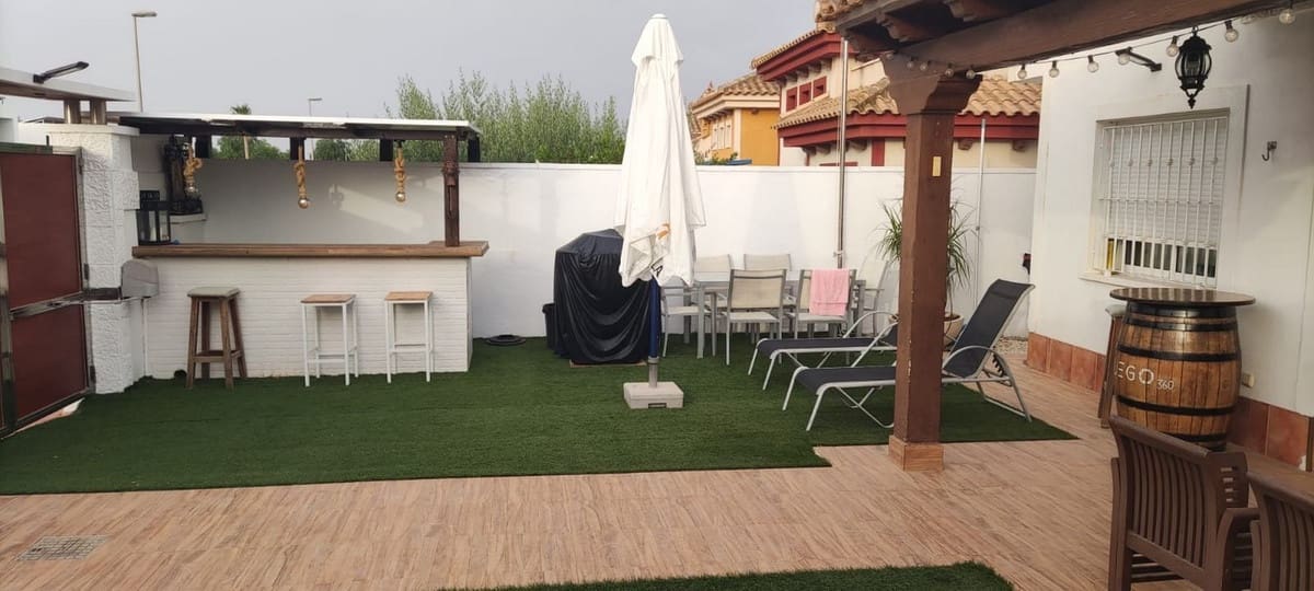 Chalet de 4 habitaciones en Sucina en venta con piscina garaje - 260.000 € (Ref: 9920097)