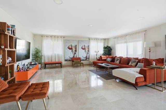 6 chambre Bungalow à vendre à Parque de la Paloma, Benalmádena - 2 495 000 € (Ref: 9923004)