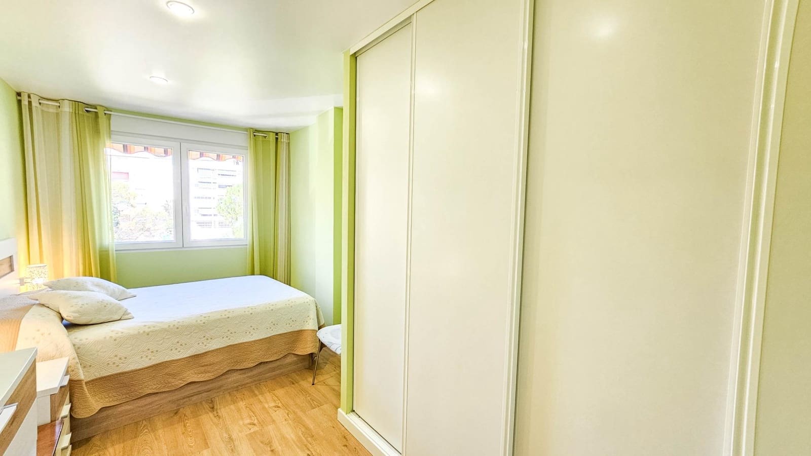 2 soveværelse Lejlighed til salg i Torrevieja - € 165.000 (Ref: 9923010)