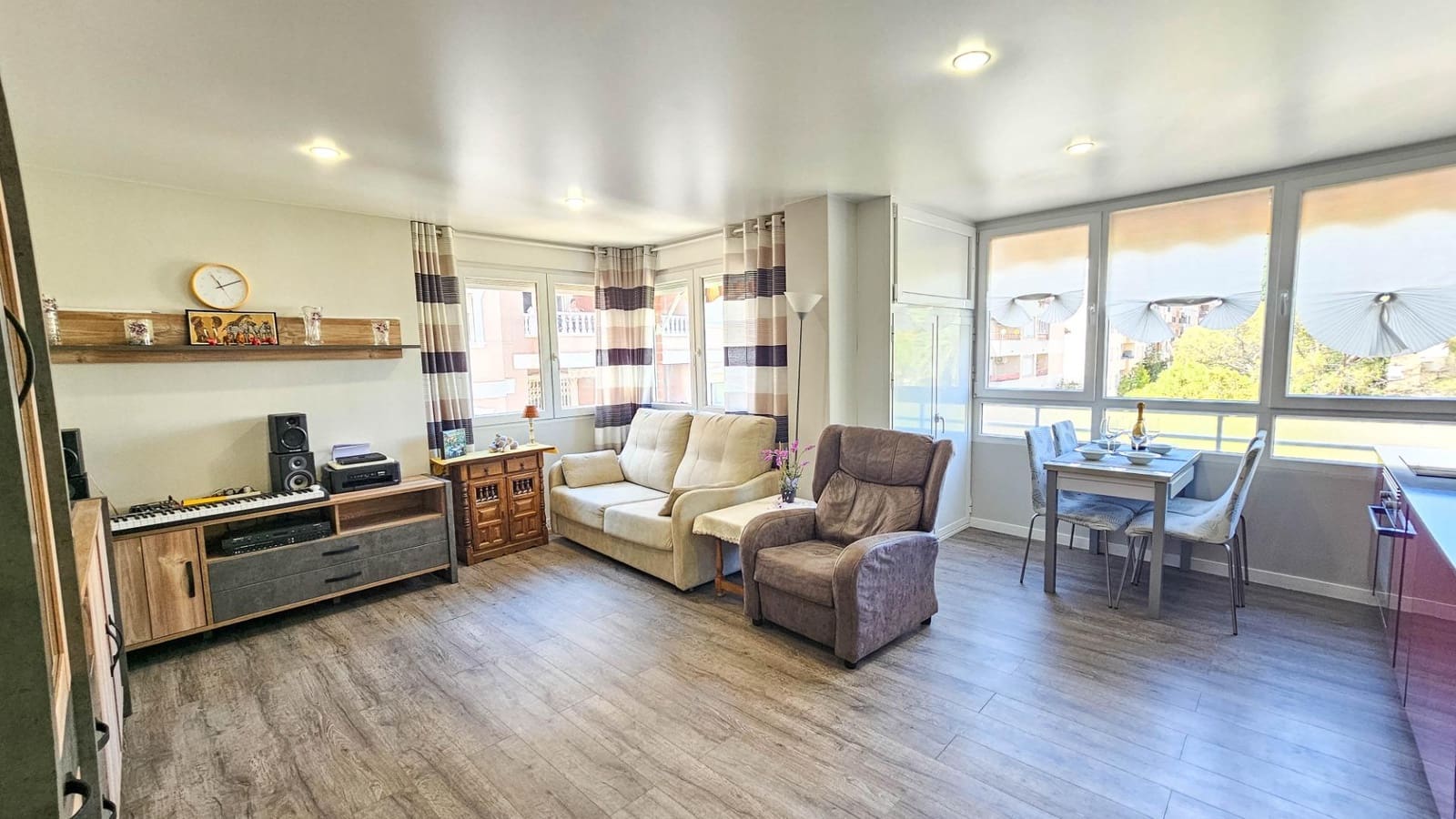 2 soveværelse Lejlighed til salg i Torrevieja - € 165.000 (Ref: 9923010)