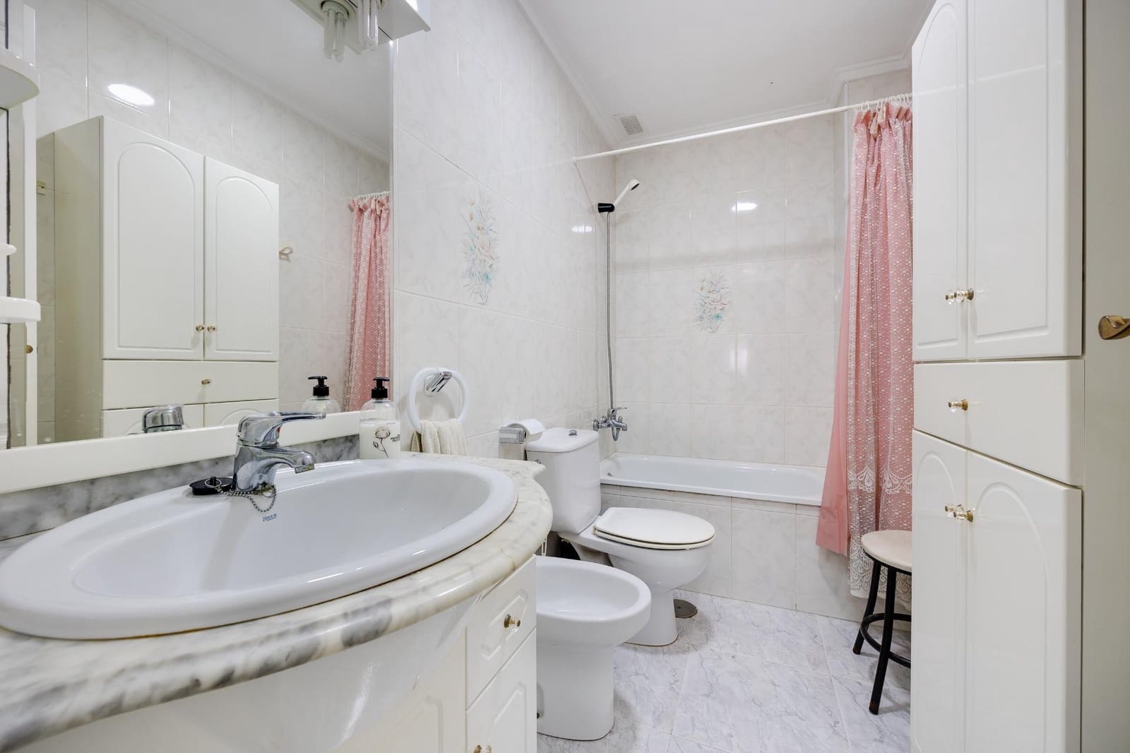 3 bedroom Apartment for sale in Torrevieja with garage - € 205,000 (Ref: 9923011)