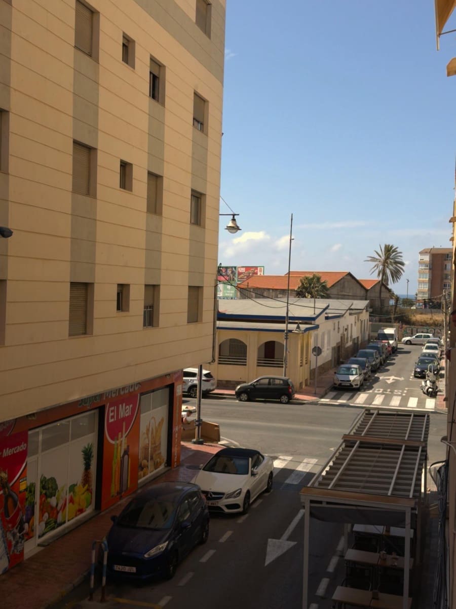 Apartamento de 2 habitaciones en Torrevieja en venta - 229.950 € (Ref: 9924304)