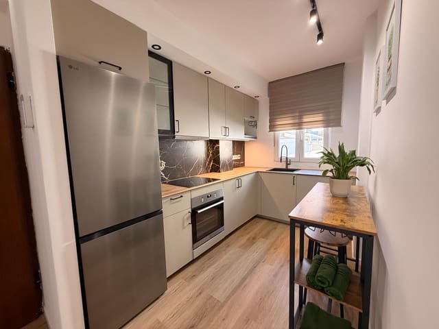 Apartamento de 2 habitaciones en Avenida Habaneras - Curva de Palangre, Torrevieja en venta - 229.950 € (Ref: 9924304)