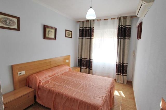 2 slaapkamer Bungalow te koop in Zona Pueblo, Guardamar del Segura met zwembad - € 171.000 (Ref: 9927045)
