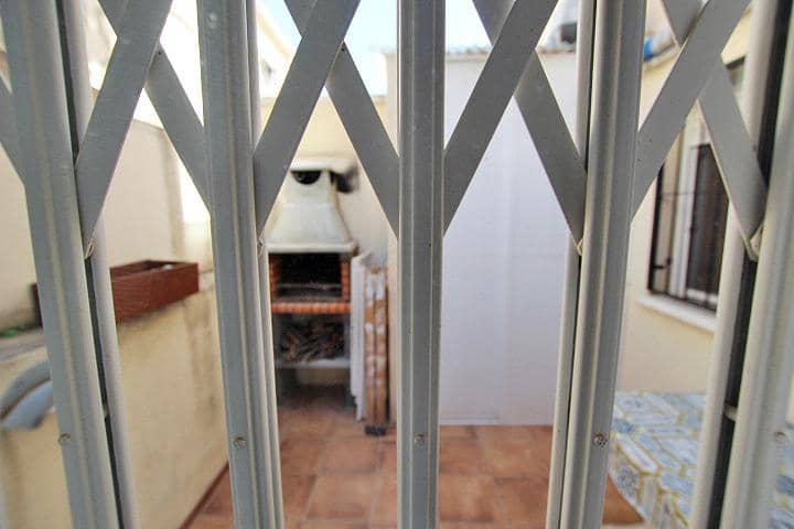 2 bedroom Bungalow for sale in Guardamar del Segura with pool - € 171,000 (Ref: 9927045)