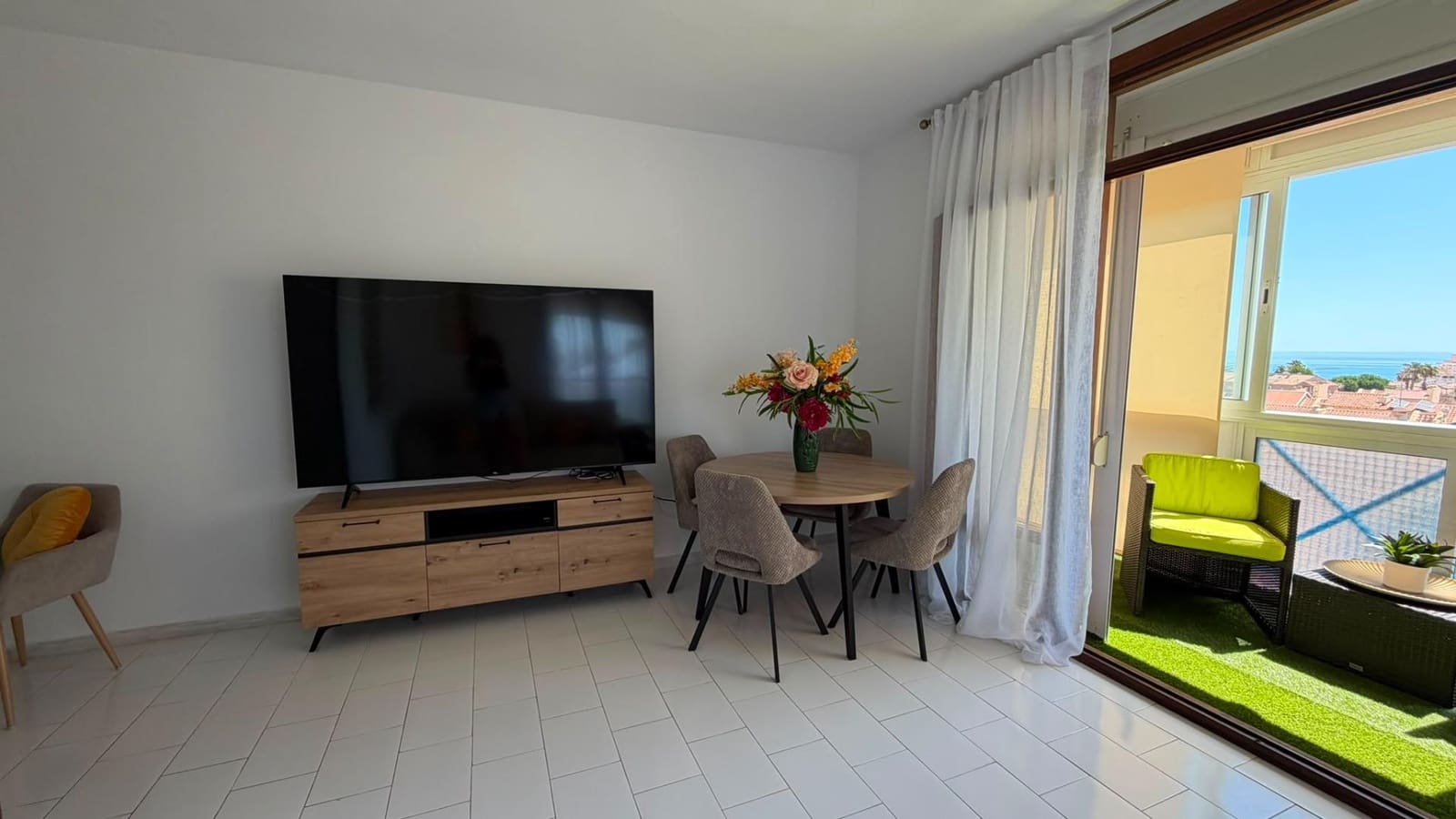 Apartamento de 1 habitación en Torrevieja en venta con piscina - 179.900 € (Ref: 9927046)