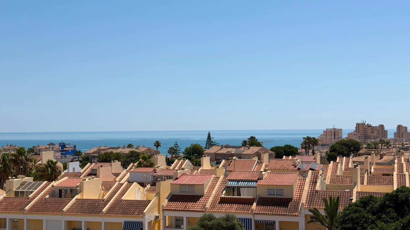 Apartamento de 1 habitación en Torrevieja en venta con piscina - 179.900 € (Ref: 9927046)