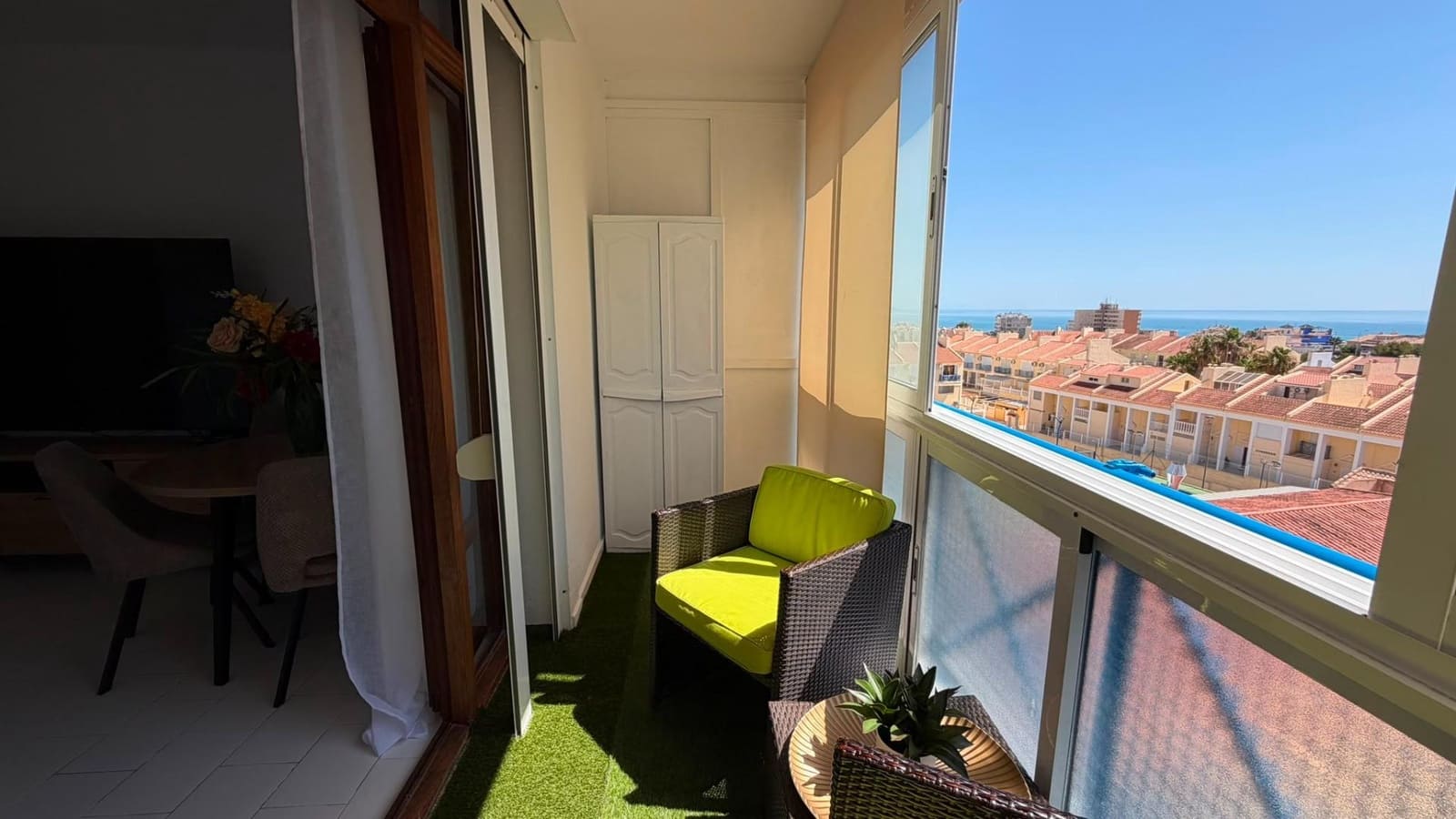 Apartamento de 1 habitación en Torrevieja en venta con piscina - 179.900 € (Ref: 9927046)