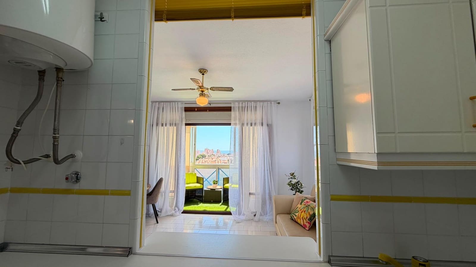 Apartamento de 1 habitación en Torrevieja en venta con piscina - 179.900 € (Ref: 9927046)