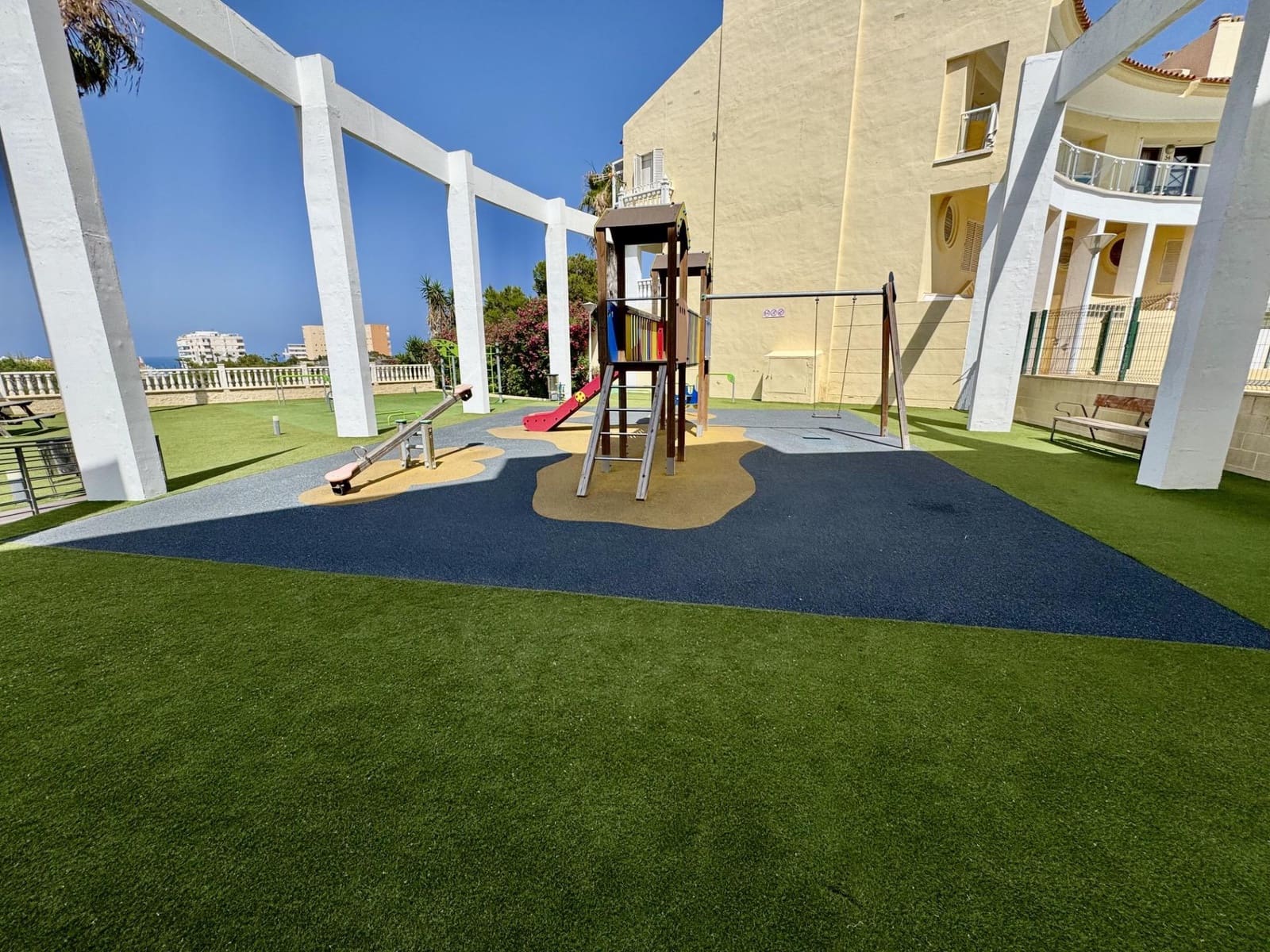 Apartamento de 1 habitación en Torrevieja en venta con piscina - 179.900 € (Ref: 9927046)