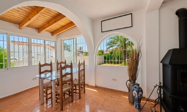 2 slaapkamer Villa te koop in El Faro, Mijas met zwembad - € 399.995 (Ref: 9927048)
