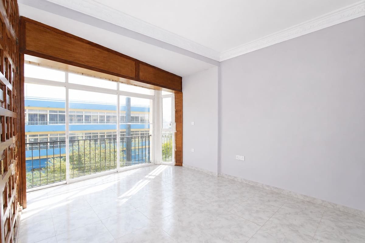3 soveværelse Lejlighed til salg i Fuengirola med swimmingpool - € 425.000 (Ref: 9928640)