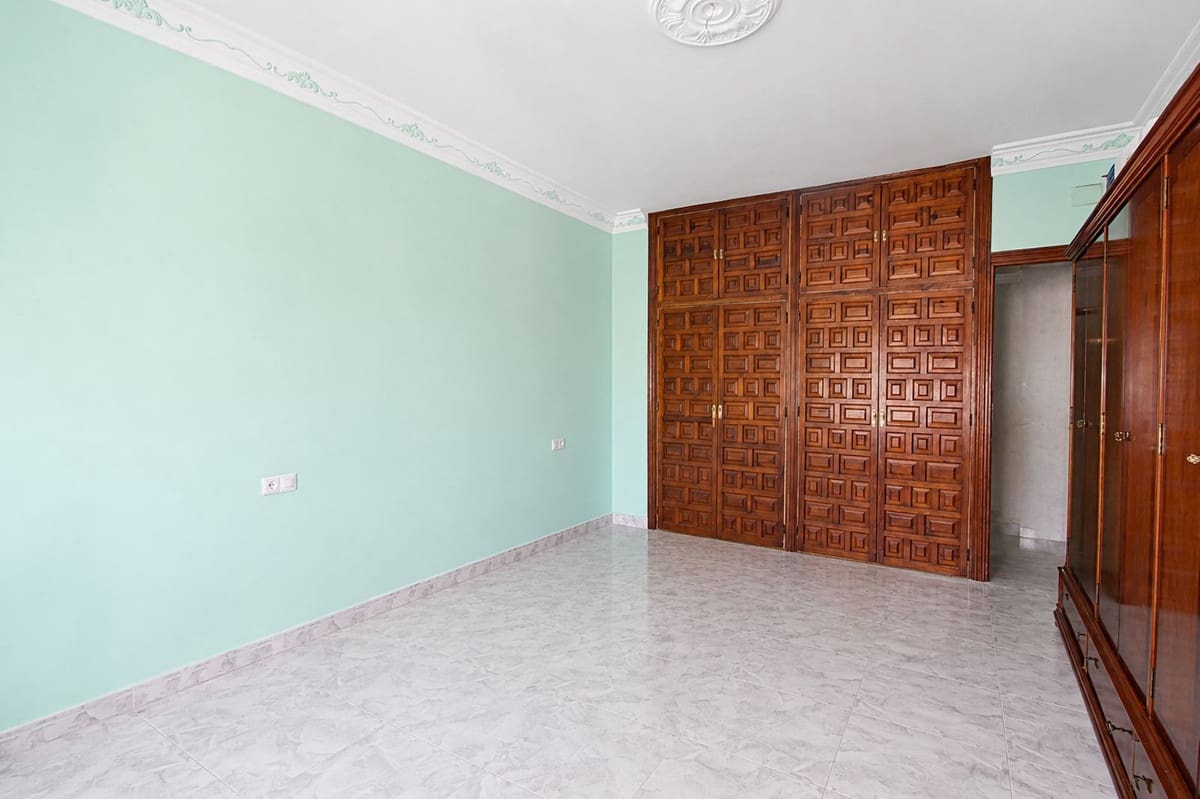 3 soveværelse Lejlighed til salg i Fuengirola med swimmingpool - € 425.000 (Ref: 9928640)