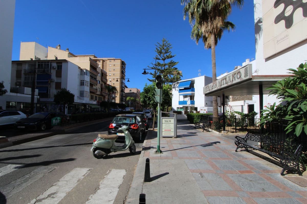 3 soveværelse Lejlighed til salg i Fuengirola med swimmingpool - € 425.000 (Ref: 9928640)