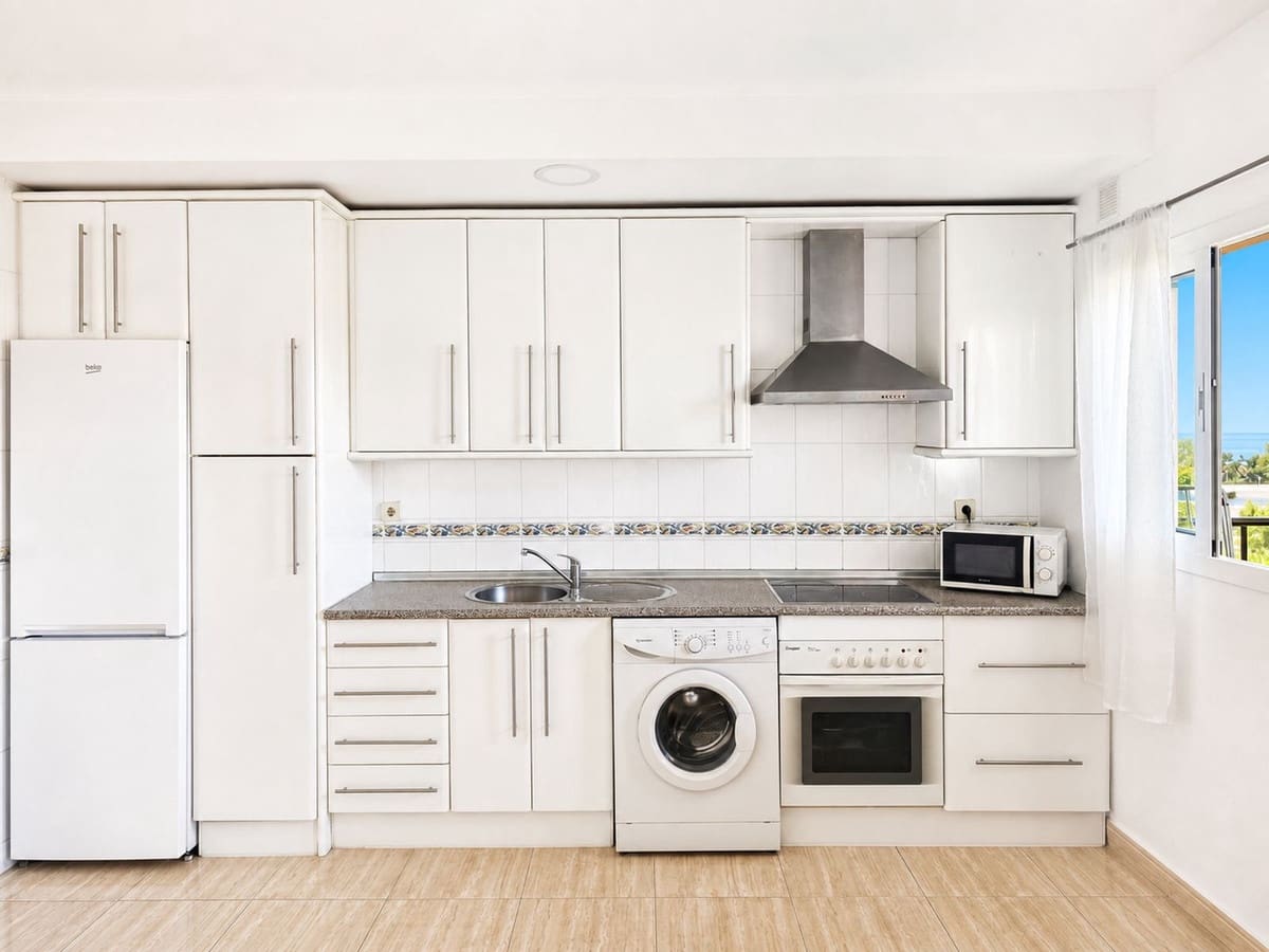 1 soverom Leilighet til salgs i San Luis de Sabinillas med svømmebasseng garasje - € 227 500 (Ref: 9928641)