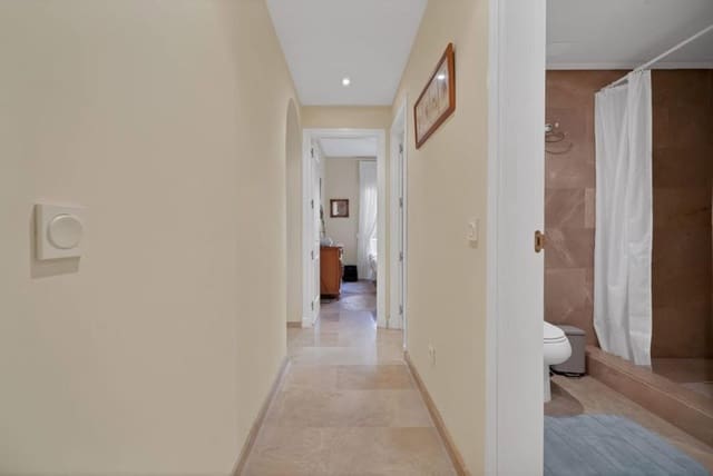 3 camera da letto Appartamento in vendita in La Duquesa / Puerto de la Duquesa, Manilva - 319.000 € (Rif: 9930403)