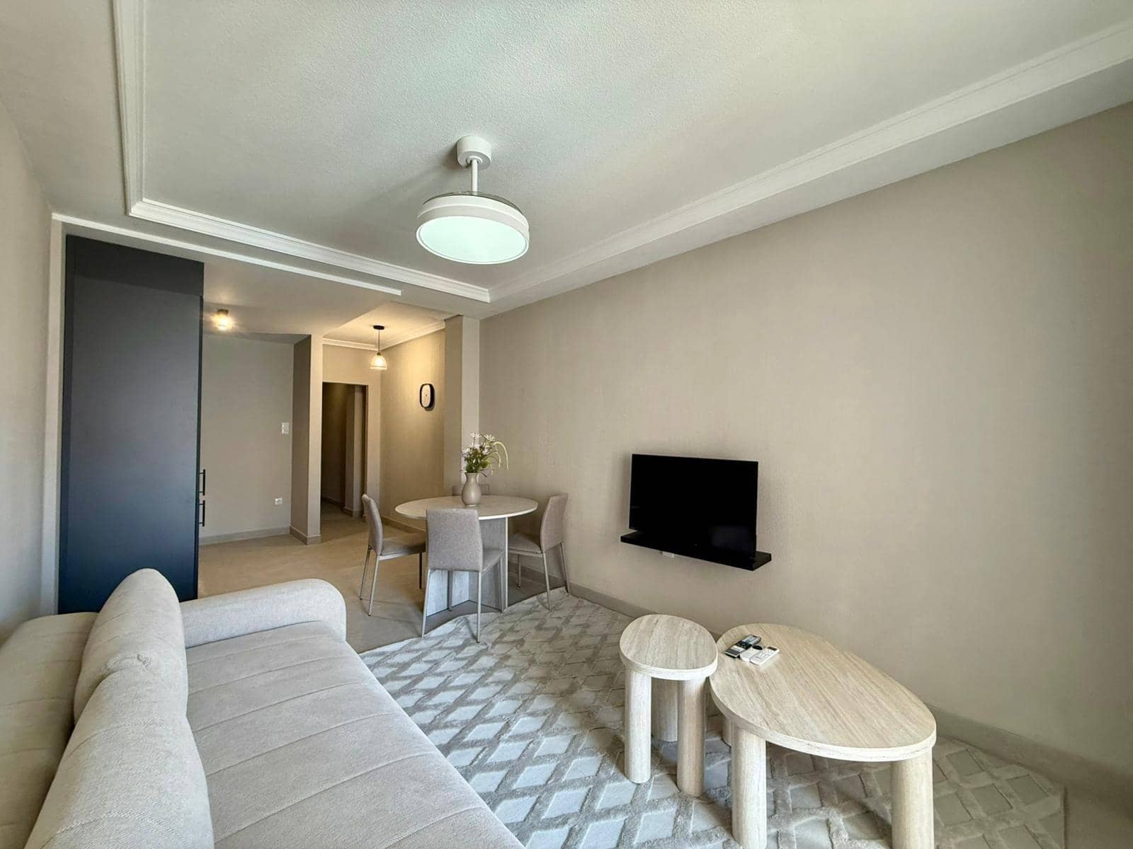 Apartamento de 2 habitaciones en Torrevieja en venta - 219.900 € (Ref: 9930407)