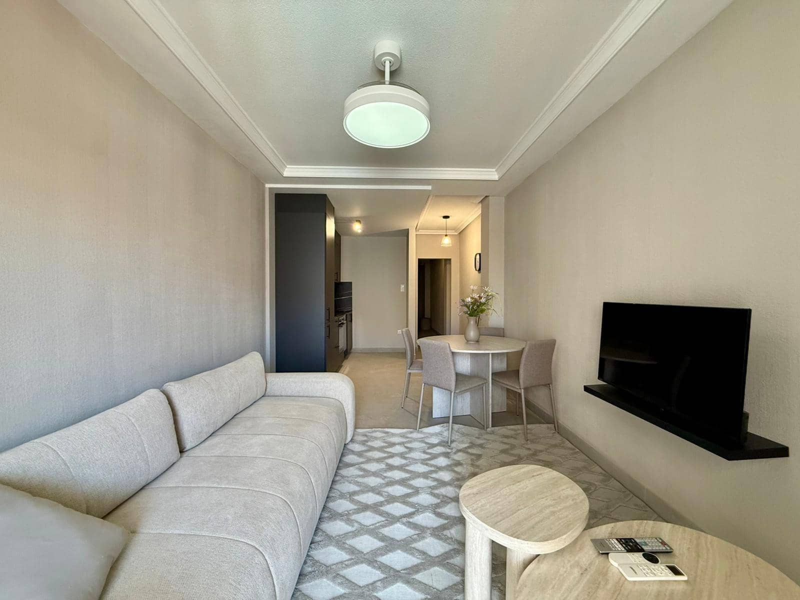 Apartamento de 2 habitaciones en Torrevieja en venta - 219.900 € (Ref: 9930407)