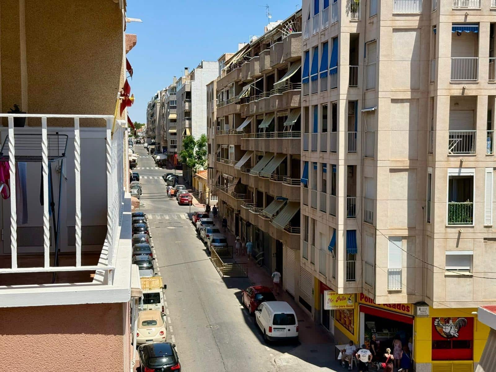 Apartamento de 2 habitaciones en Torrevieja en venta - 219.900 € (Ref: 9930407)