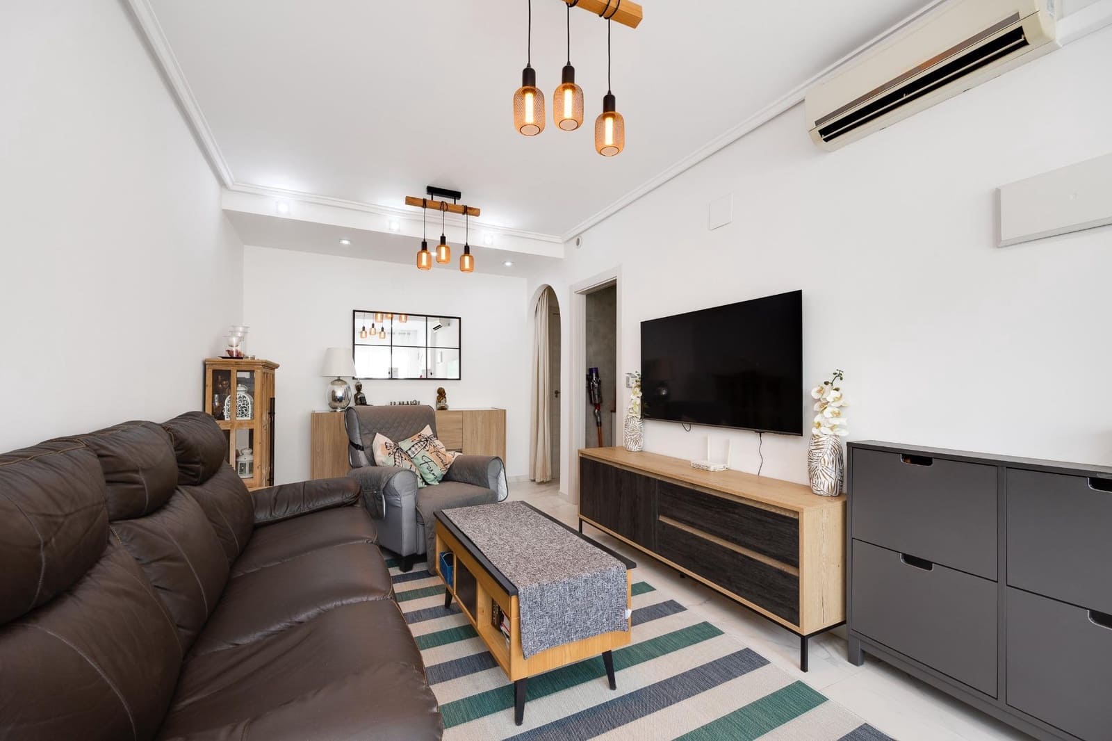 2 Zimmer Haus zu verkaufen in Torrevieja mit Pool - 185.000 € (Ref: 9930409)