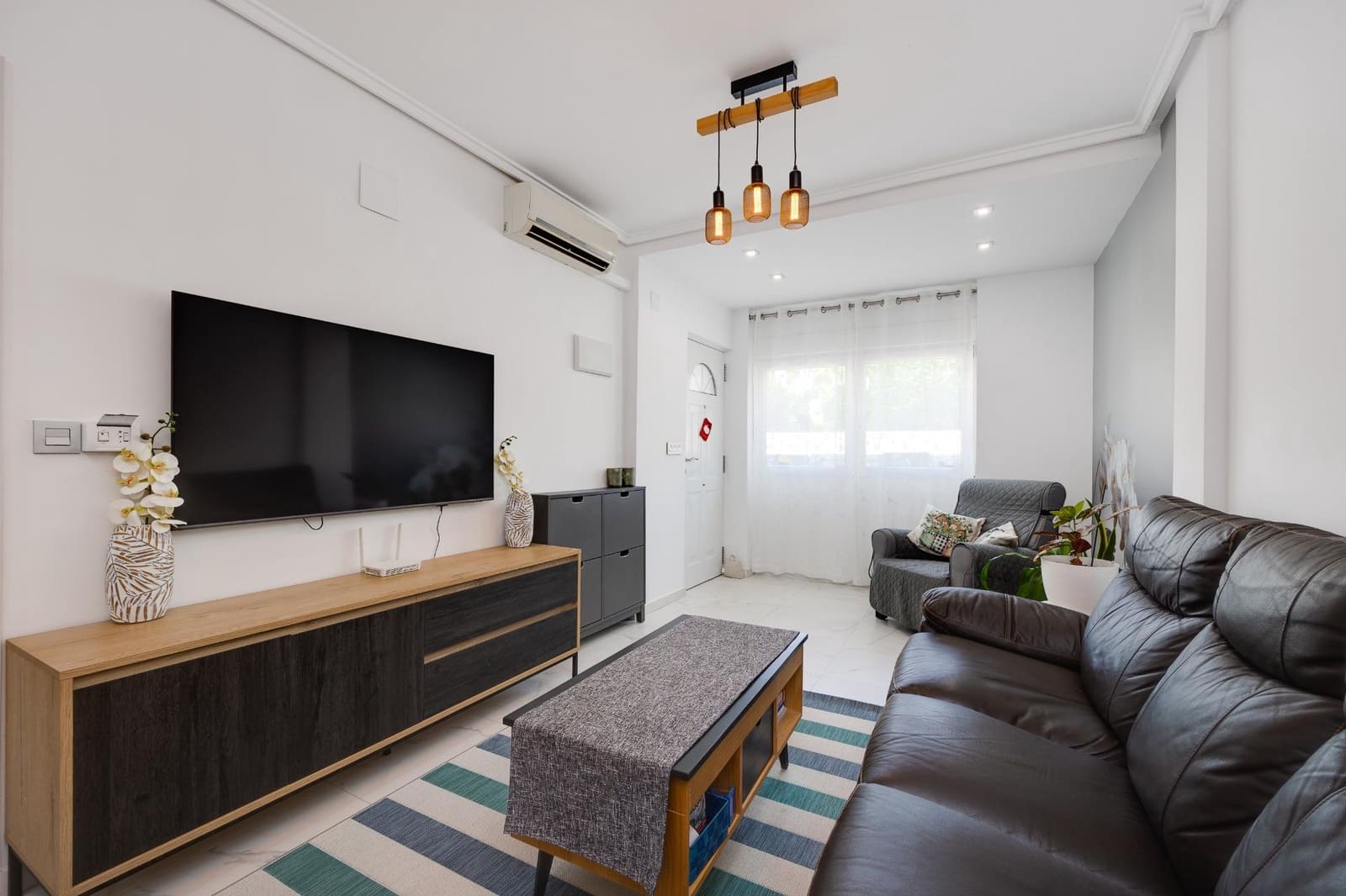 2 Zimmer Haus zu verkaufen in Torrevieja mit Pool - 185.000 € (Ref: 9930409)