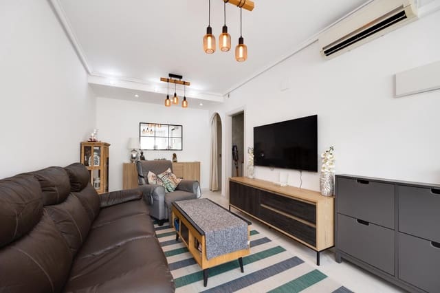 2 chambre Maison de Ville à vendre à Aguas Nuevas, Torrevieja avec piscine - 185 000 € (Ref: 9930409)
