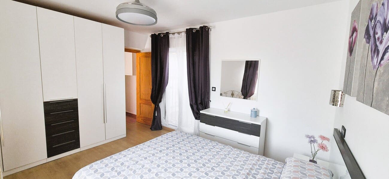 6 soverom Hus til salgs i Torrevieja med svømmebasseng garasje - € 279 900 (Ref: 9931319)
