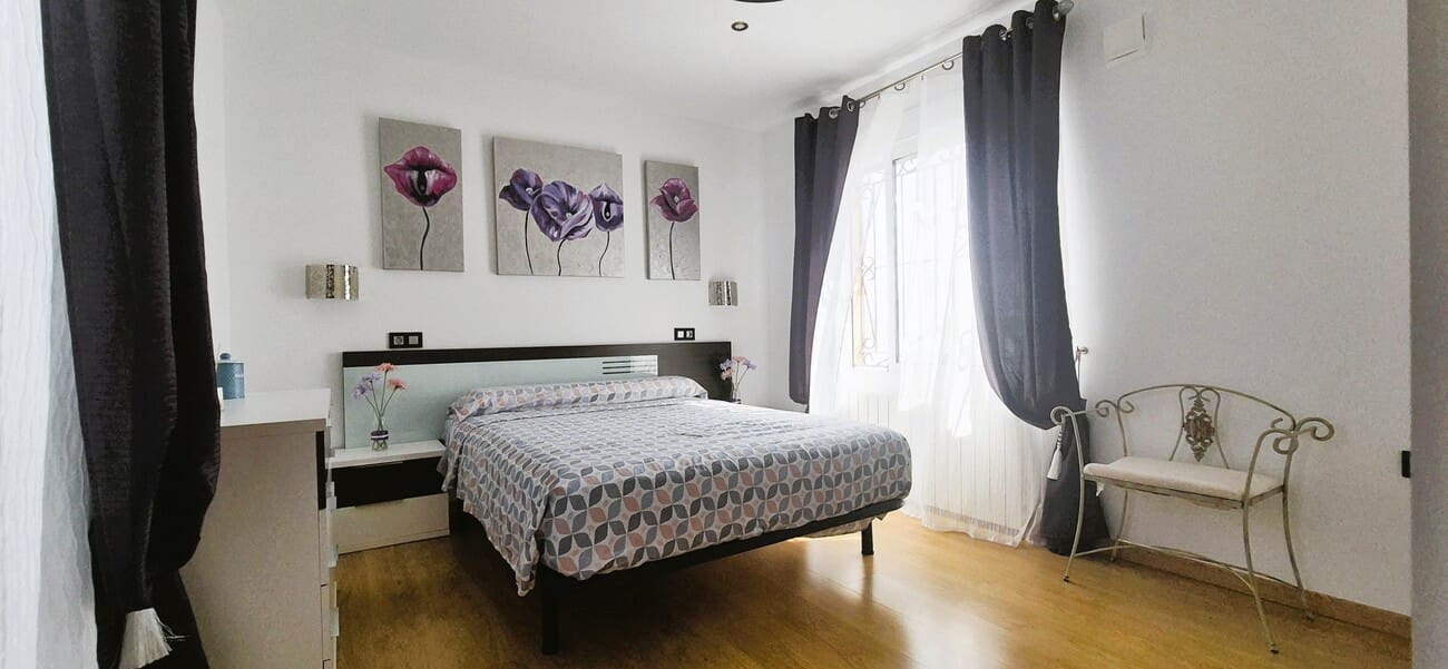 6 soverom Hus til salgs i Torrevieja med svømmebasseng garasje - € 279 900 (Ref: 9931319)