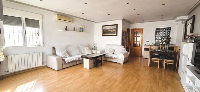 6 soverom Hus til salgs i Torrevieja med svømmebasseng garasje - € 279 900 (Ref: 9931319)