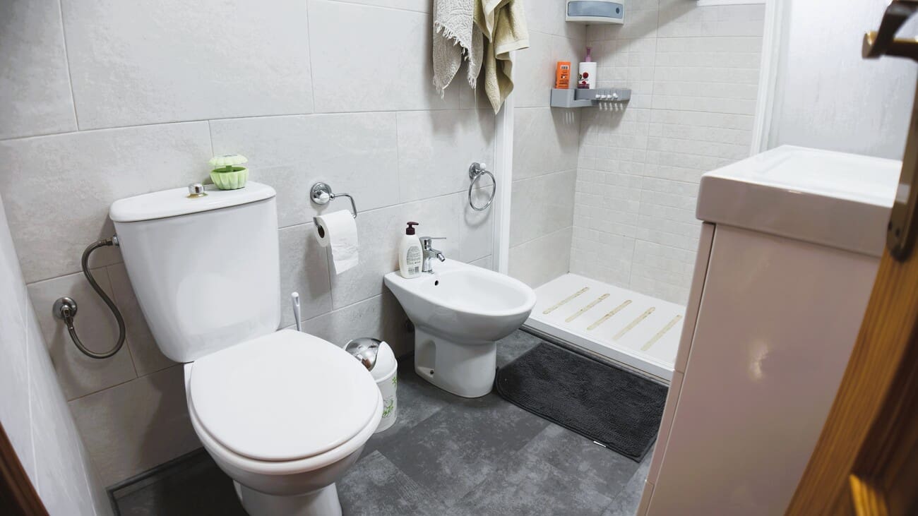 6 soverom Hus til salgs i Torrevieja med svømmebasseng garasje - € 279 900 (Ref: 9931319)