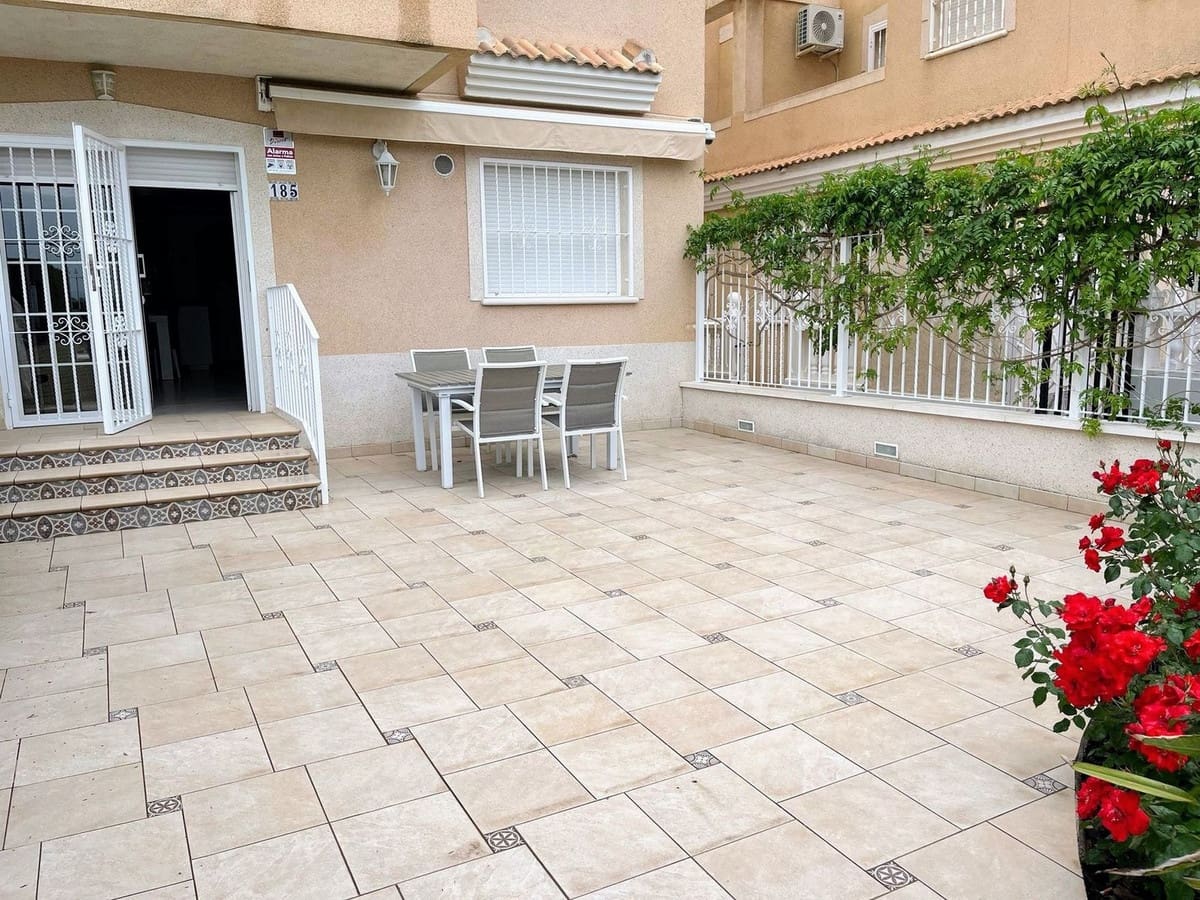 Apartamento de 2 habitaciones en Los Alcázares en venta con piscina - 224.000 € (Ref: 9936064)