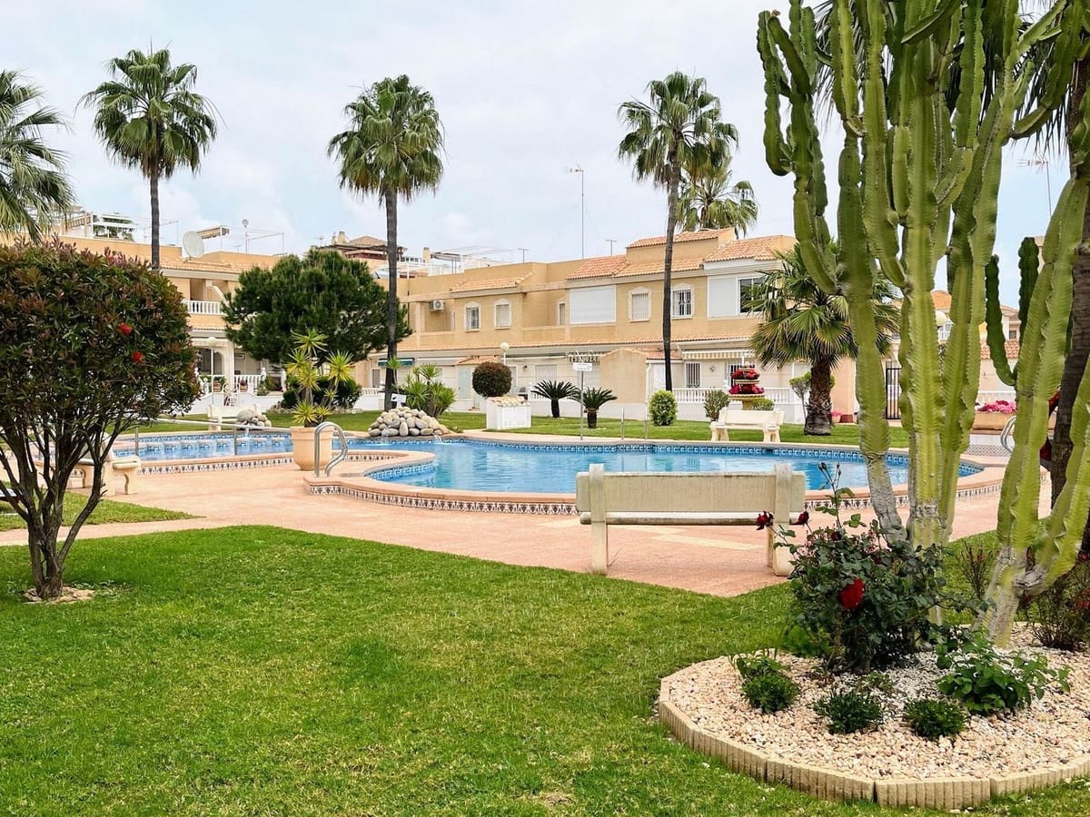 Apartamento de 2 habitaciones en Los Alcázares en venta con piscina - 224.000 € (Ref: 9936064)