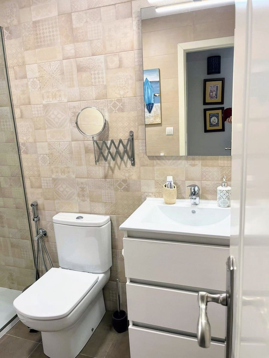 Apartamento de 2 habitaciones en Los Alcázares en venta con piscina - 224.000 € (Ref: 9936064)