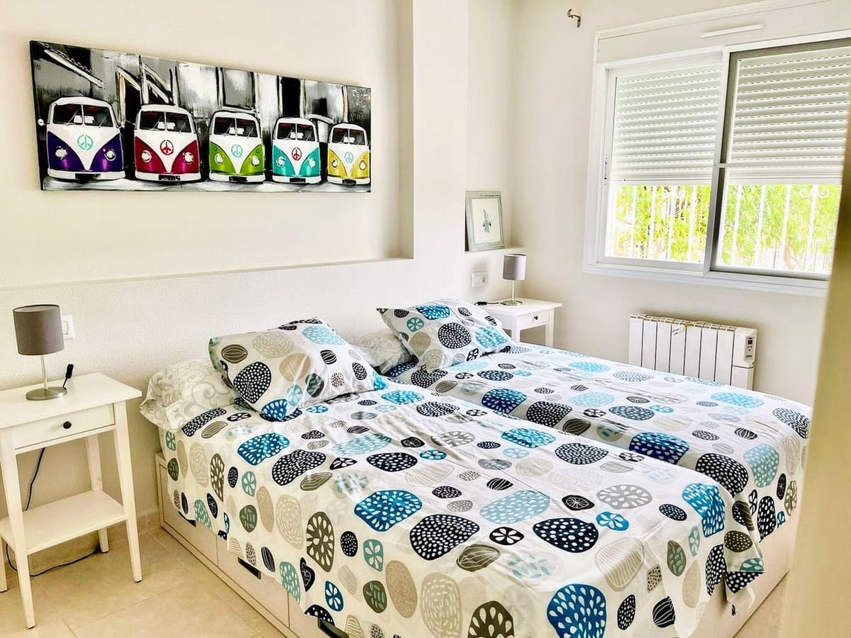 Apartamento de 2 habitaciones en Los Alcázares en venta con piscina - 224.000 € (Ref: 9936064)