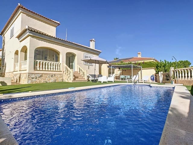 3 Zimmer Villa zu verkaufen in Pinar de Campoverde, Pilar de la Horadada mit Garage - 524.995 € (Ref: 9936071)