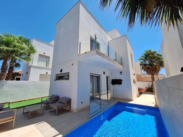 3 quarto Moradia para venda em Aguas Nuevas, Torrevieja com piscina - 423 000 € (Ref: 9936074)