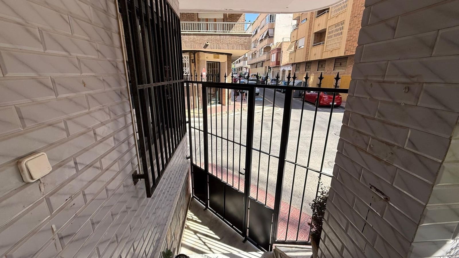 2 Zimmer Apartment zu verkaufen in Torrevieja - 335.000 € (Ref: 9936075)