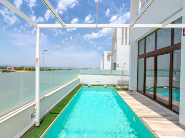 4 bedroom Villa for sale in Los Balcones - Los Altos, Torrevieja - € 515,000 (Ref: 9936076)