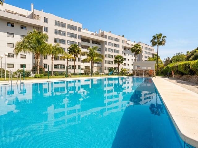 3 soveværelse Lejlighed til salg i El Faro, Mijas med swimmingpool garage - € 600.000 (Ref: 9937841)