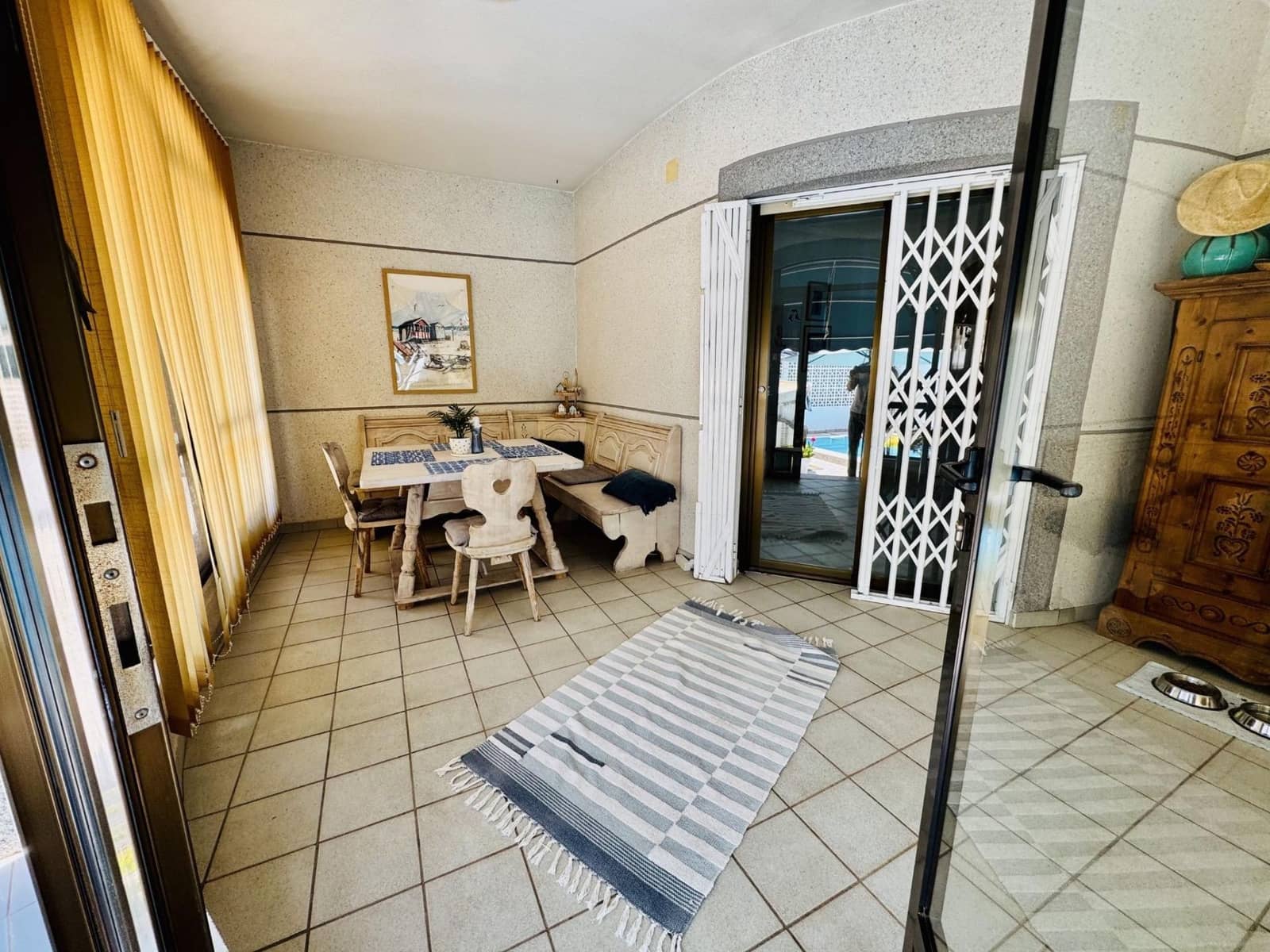 2 Zimmer Villa zu verkaufen in Torrevieja mit Pool - 315.000 € (Ref: 9937856)