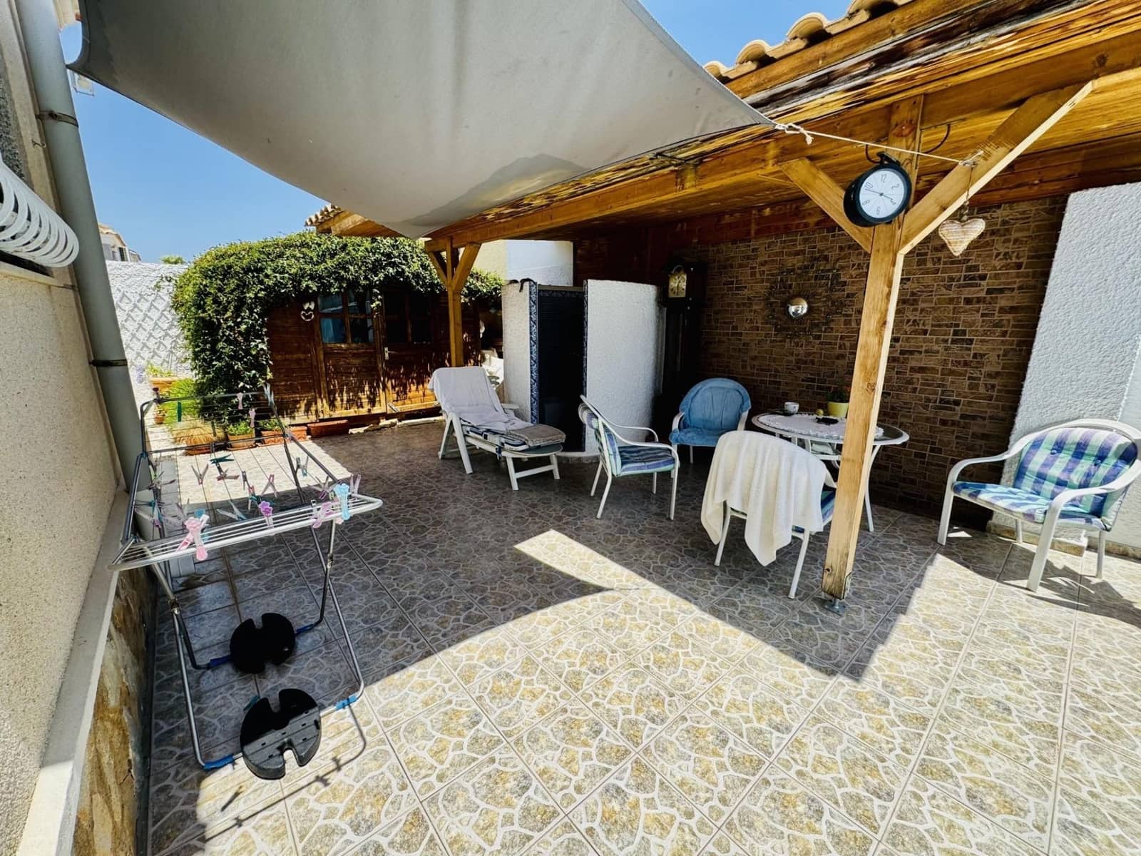 2 Zimmer Villa zu verkaufen in Torrevieja mit Pool - 315.000 € (Ref: 9937856)
