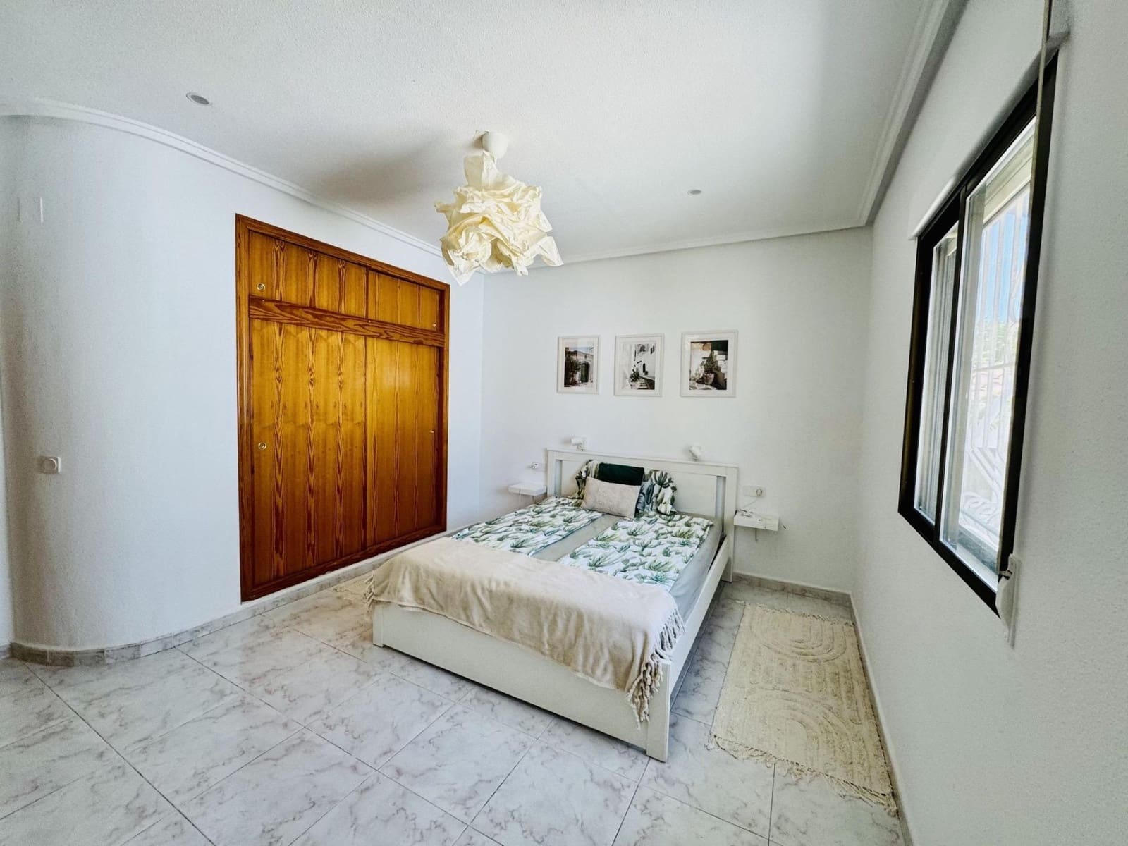 2 Zimmer Villa zu verkaufen in Torrevieja mit Pool - 315.000 € (Ref: 9937856)