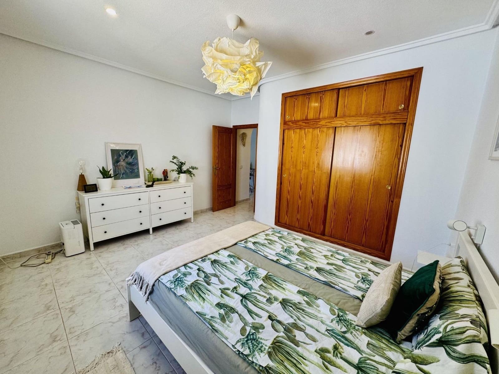 2 Zimmer Villa zu verkaufen in Torrevieja mit Pool - 315.000 € (Ref: 9937856)