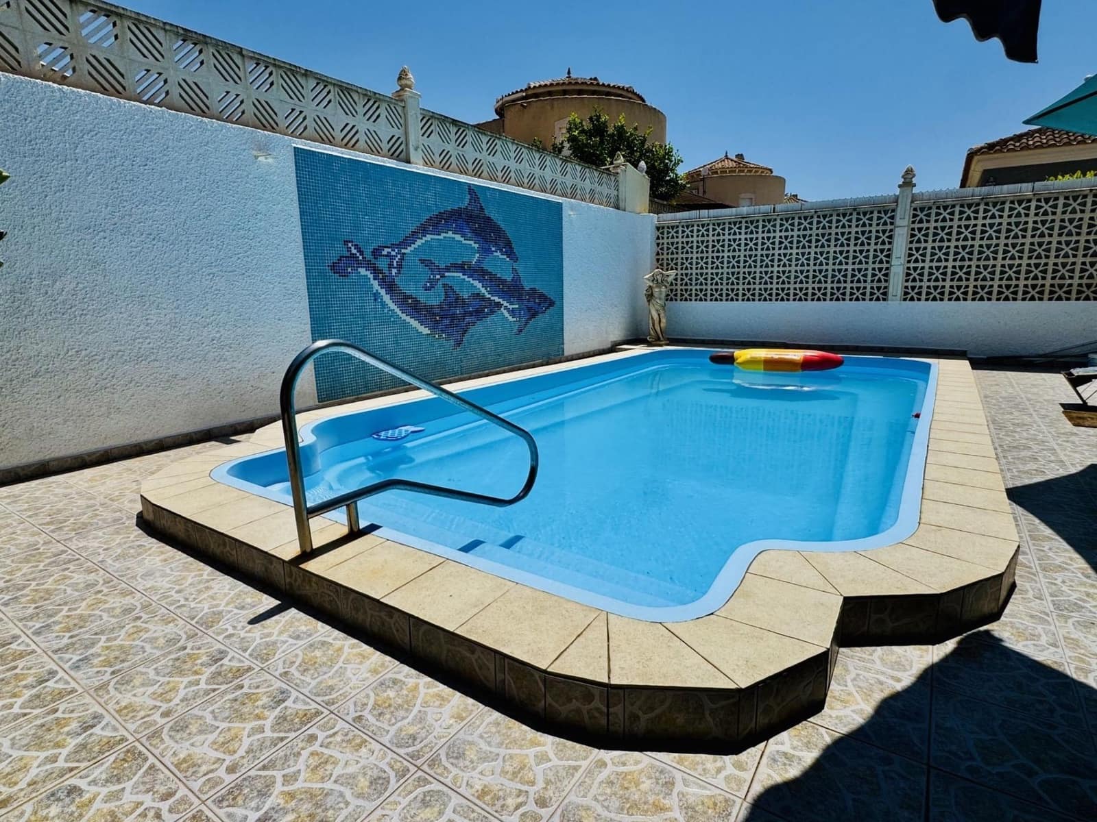 2 Zimmer Villa zu verkaufen in Torrevieja mit Pool - 315.000 € (Ref: 9937856)