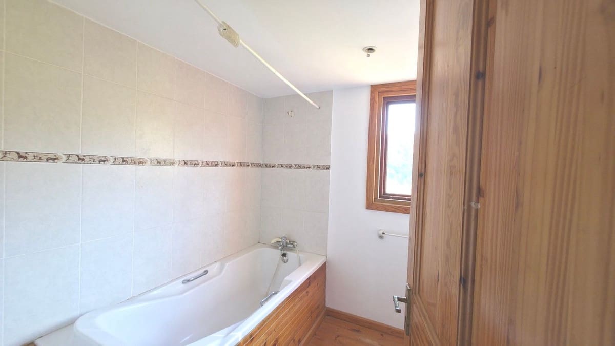 Finca/Casa Rural de 4 habitaciones en La Cala de Mijas en venta con garaje - 795.000 € (Ref: 9937861)