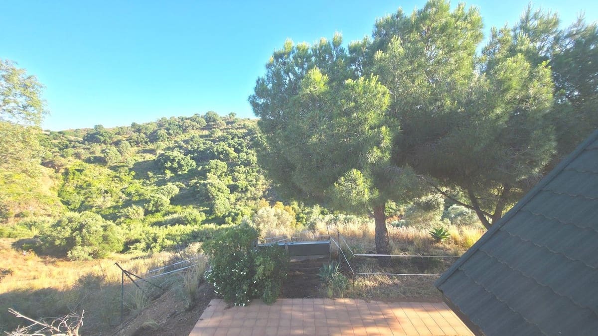 Finca/Casa Rural de 4 habitaciones en La Cala de Mijas en venta con garaje - 795.000 € (Ref: 9937861)