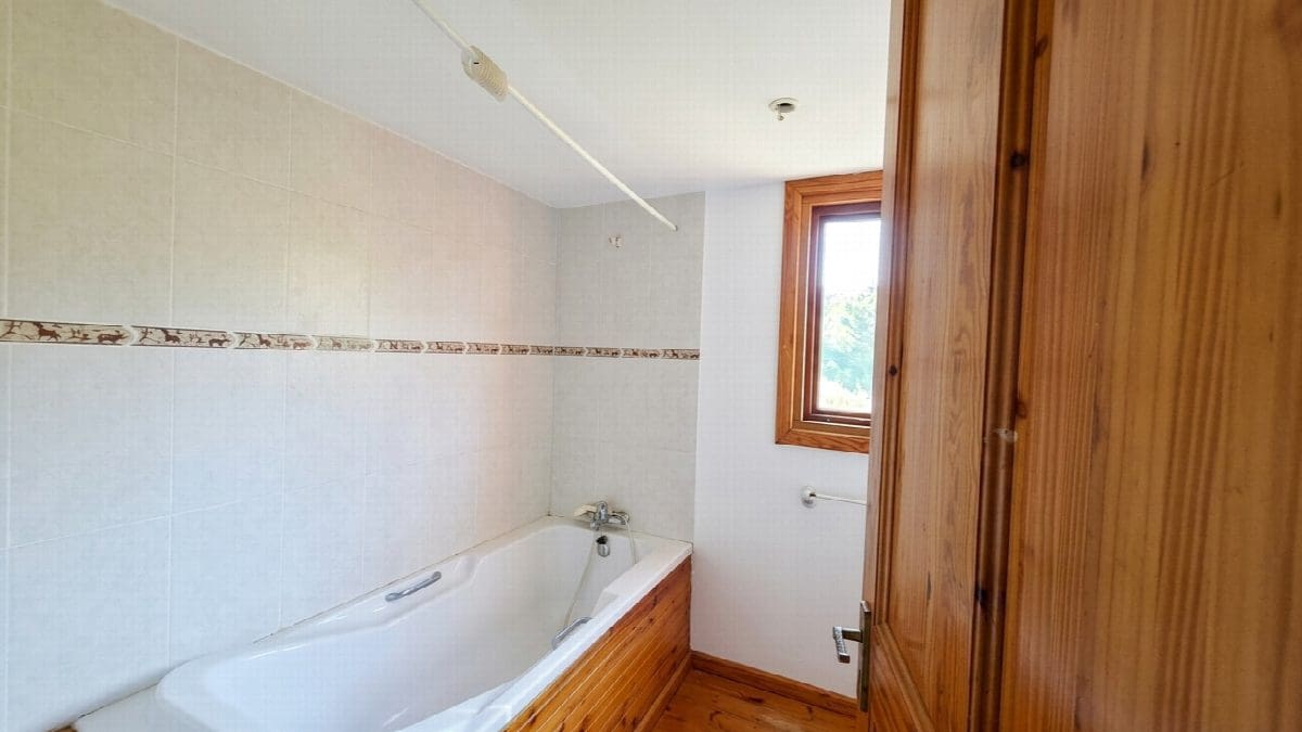 4 bedroom Villa for sale in La Cala de Mijas with garage - € 795,000 (Ref: 9937861)