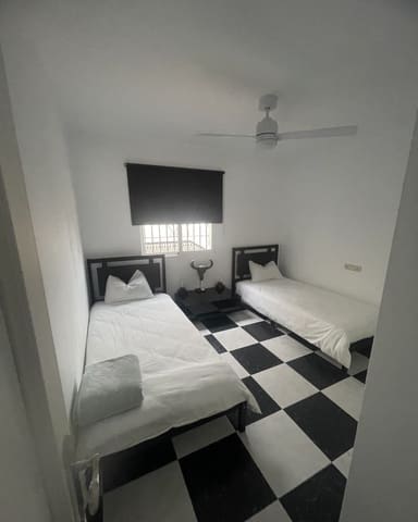 9 soverom Villa til salgs i El Coto med svømmebasseng garasje - € 850 000 (Ref: 9937862)